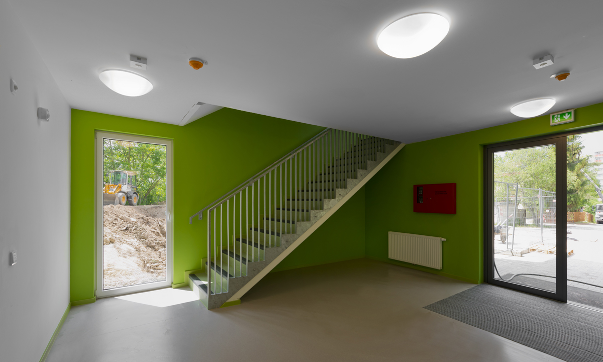 Copyright Michael Miltzow JUN7397 opt 02.jpg